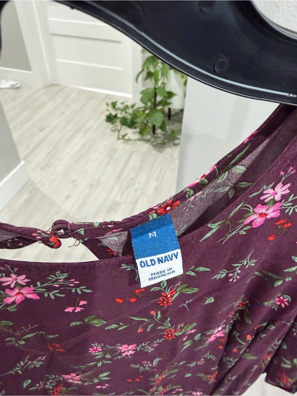 Old Navy Plum Floral Midi Dress with Puff Sleeves - Picture 3 of 5